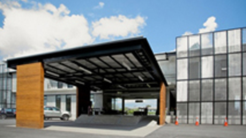 THE PINE DRIVING RANGE